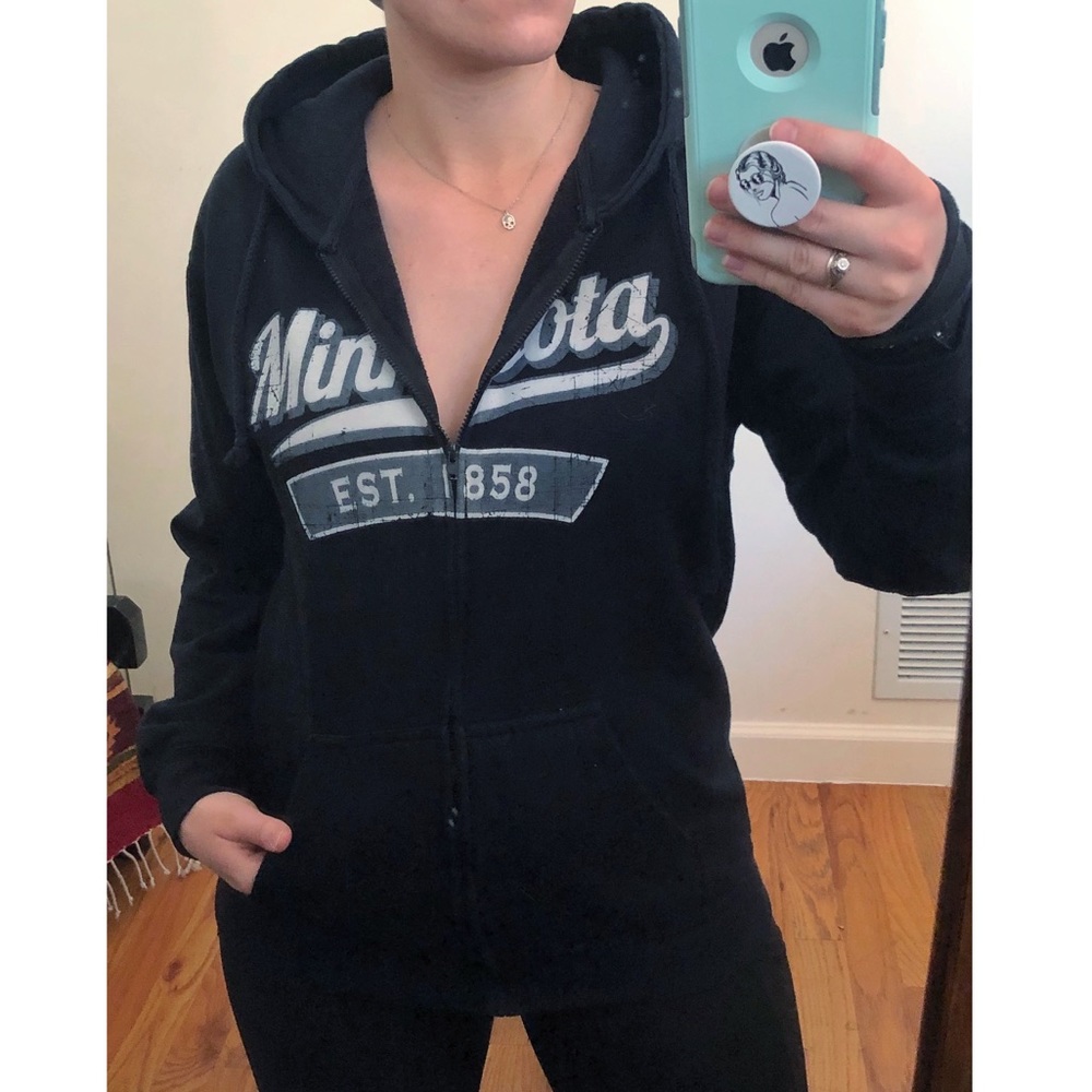 Minnesota navy blue zip up hoodie S